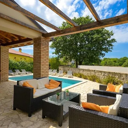 Antonija By Istrialux * Krmed